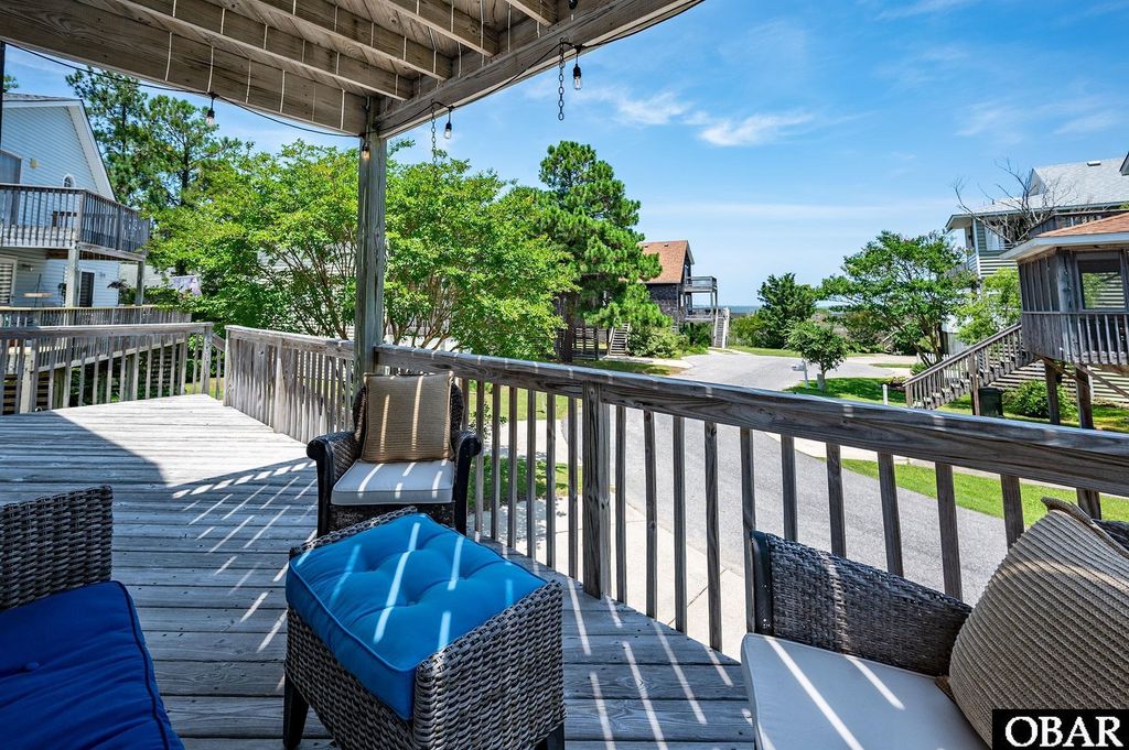 Image 2 of property listing at 109 Collins Court Lot 7, Manteo, NC 27954