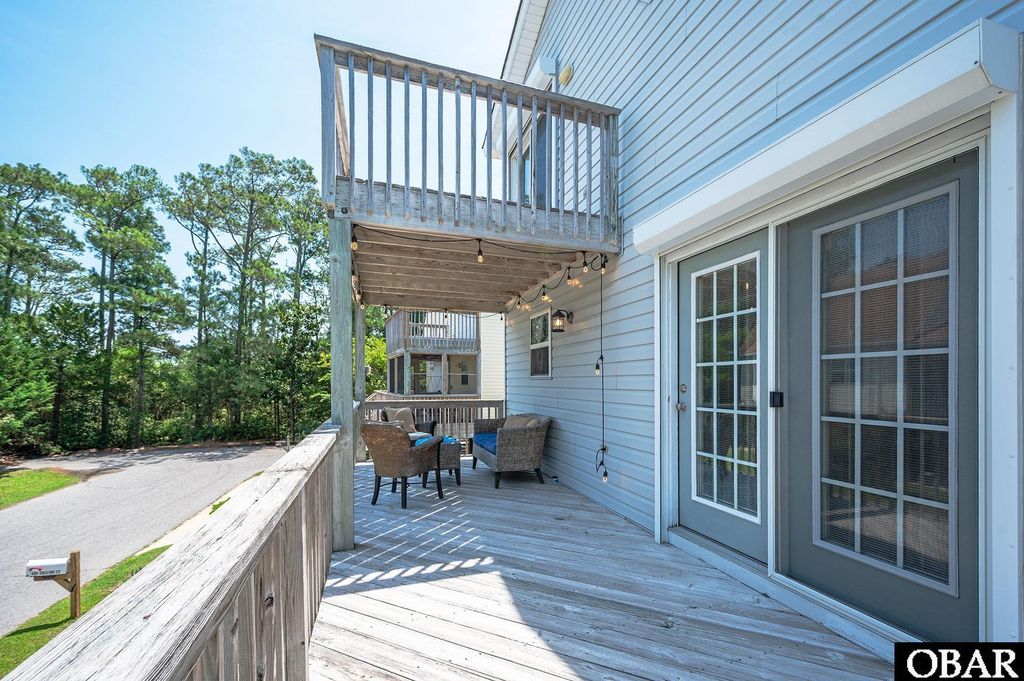 Image 3 of property listing at 109 Collins Court Lot 7, Manteo, NC 27954