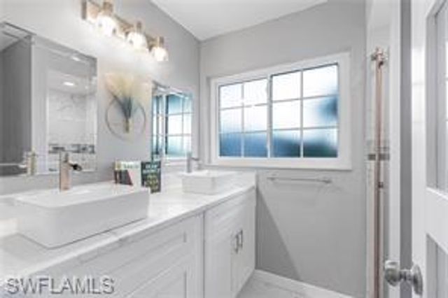 222 Ground Dove CIR, Lehigh Acres, FL 33936