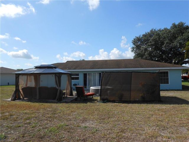 222 Ground Dove CIR, Lehigh Acres, FL 33936