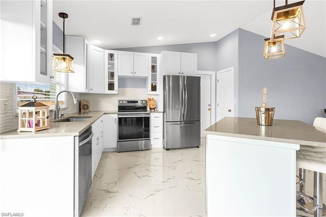 222 Ground Dove CIR, Lehigh Acres, FL 33936
