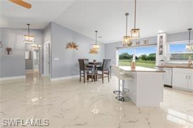 222 Ground Dove CIR, Lehigh Acres, FL 33936