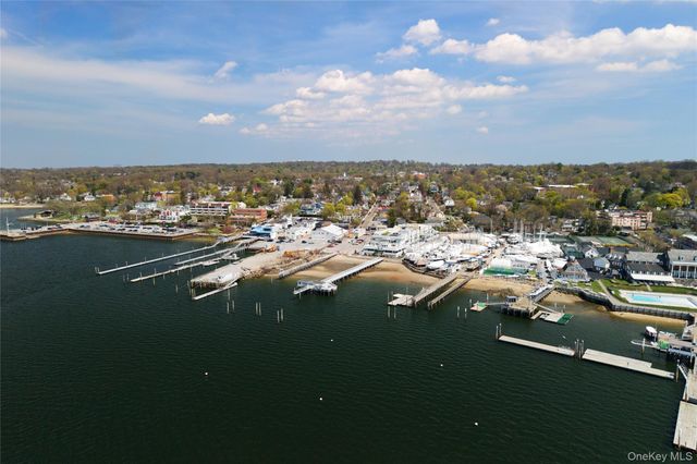 433 Main Street 212, Port Washington, NY 11050