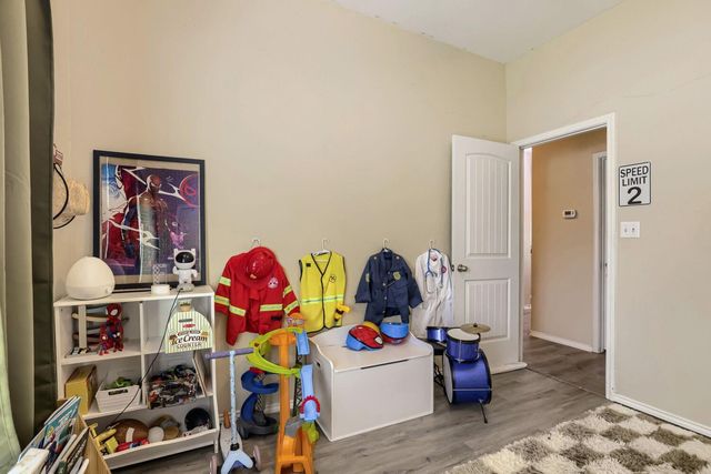 103 Buescher CV, Hutto, TX 78634