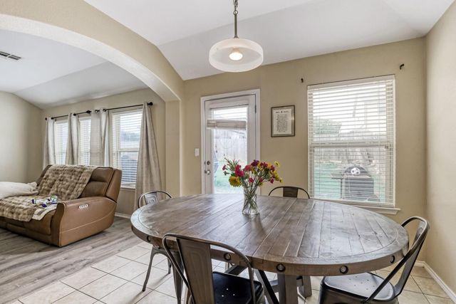 103 Buescher CV, Hutto, TX 78634