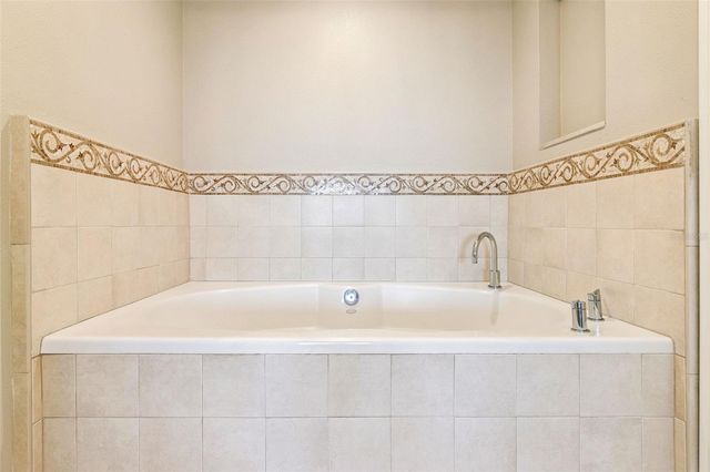 7593 GATHERING DRIVE 503, Reunion, FL 34747