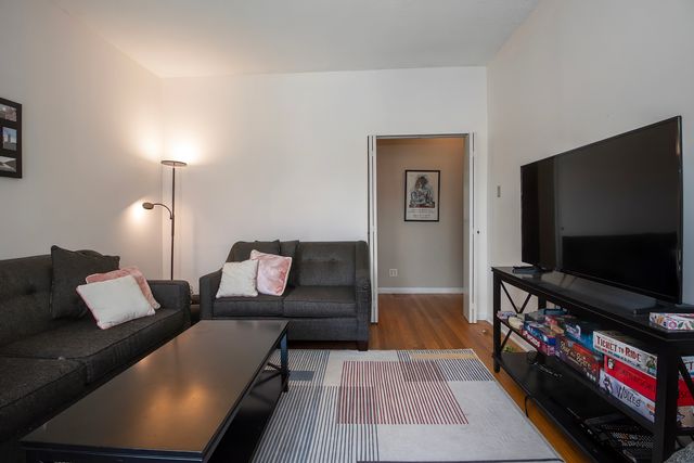 5333 S Ellis Avenue 3A, Chicago, IL 60615