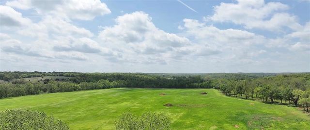 8 Wild Horse Creek, Luther, OK 73054