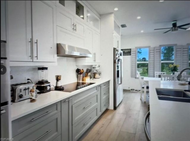 2575 31st AVE NE, Naples, FL 34120