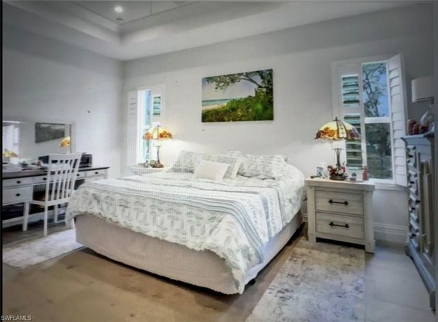 2575 31st AVE NE, Naples, FL 34120