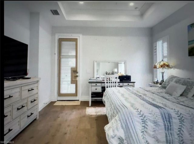 2575 31st AVE NE, Naples, FL 34120