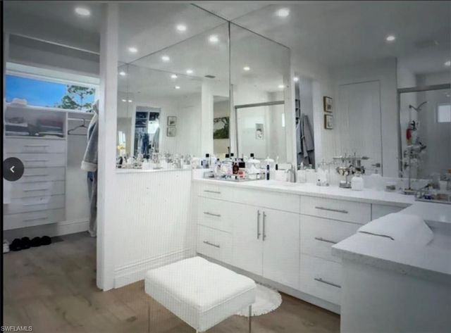 2575 31st AVE NE, Naples, FL 34120