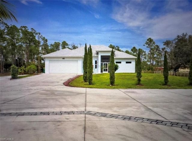 2575 31st AVE NE, Naples, FL 34120