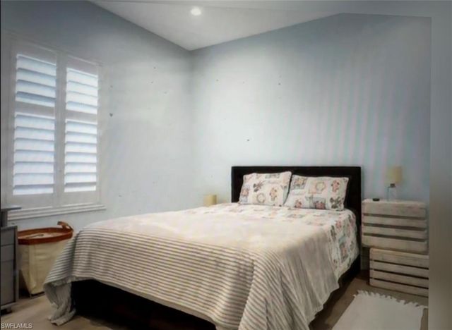 2575 31st AVE NE, Naples, FL 34120