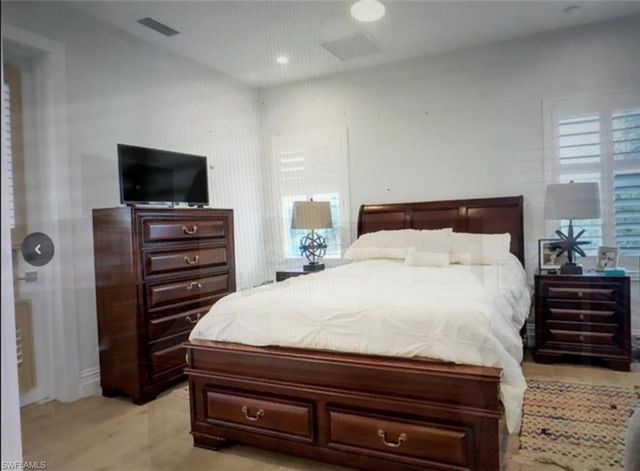 2575 31st AVE NE, Naples, FL 34120