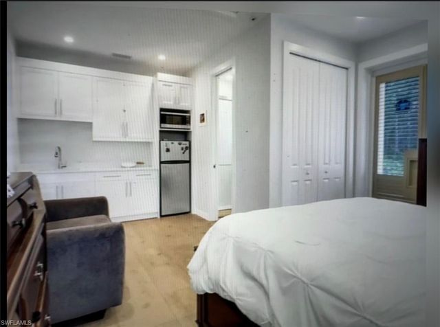 2575 31st AVE NE, Naples, FL 34120