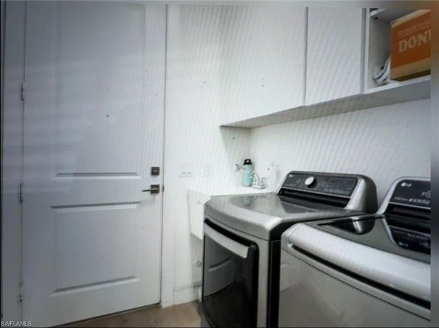 2575 31st AVE NE, Naples, FL 34120