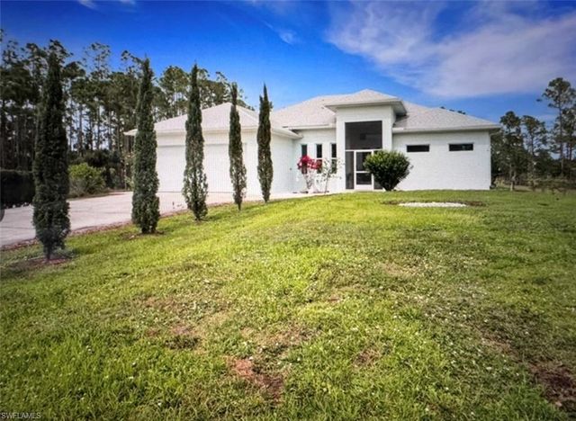 2575 31st AVE NE, Naples, FL 34120