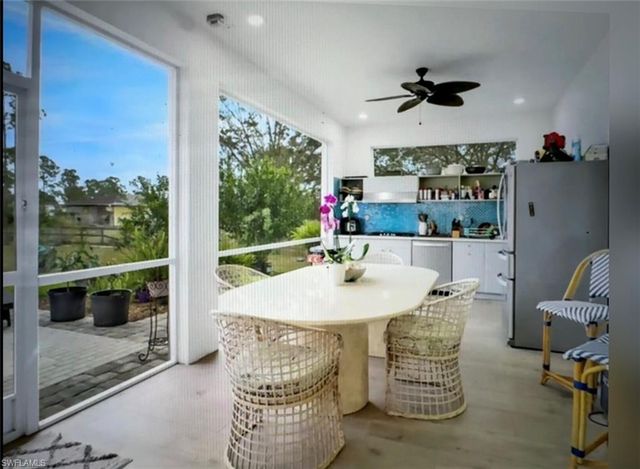 2575 31st AVE NE, Naples, FL 34120