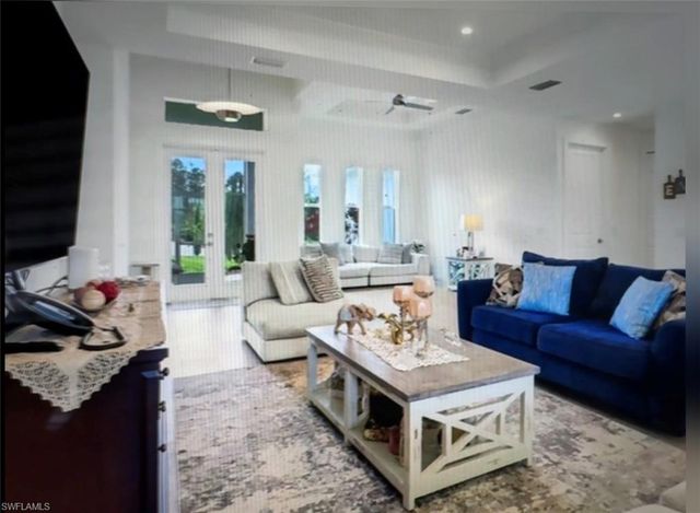 2575 31st AVE NE, Naples, FL 34120