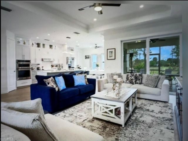 2575 31st AVE NE, Naples, FL 34120