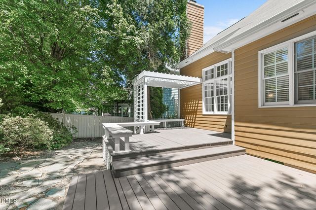 7816 Harps Mill Woods Run, Raleigh, NC 27615