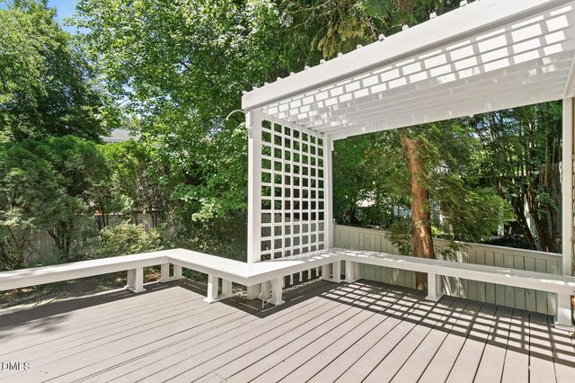 7816 Harps Mill Woods Run, Raleigh, NC 27615