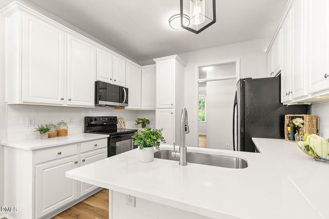 7816 Harps Mill Woods Run, Raleigh, NC 27615
