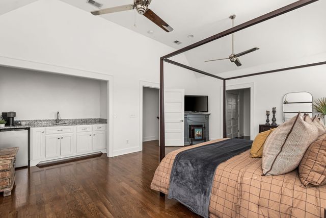 1707 3rd Ave, N, Nashville, TN 37208