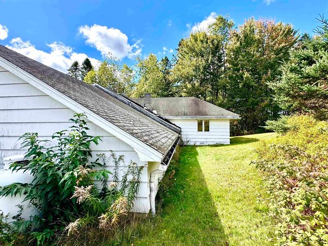 1999 North Main Street, Pittsburg, NH 03592