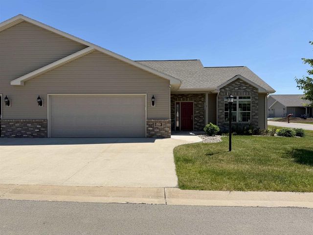 1362 CANDLELIGHT LANE, Fond Du Lac, WI 54935