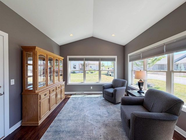 1362 CANDLELIGHT LANE, Fond Du Lac, WI 54935