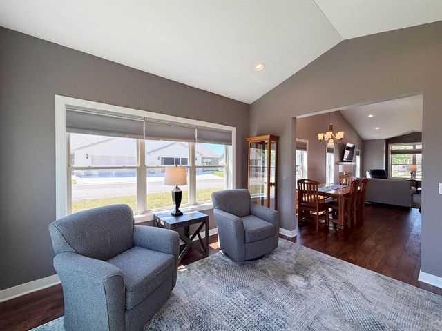 1362 CANDLELIGHT LANE, Fond Du Lac, WI 54935