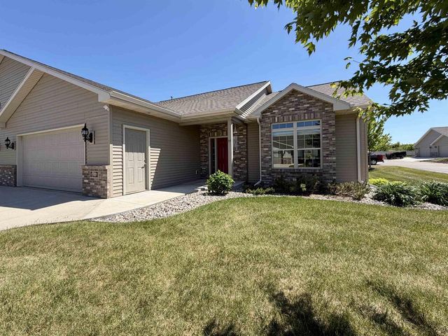 1362 CANDLELIGHT LANE, Fond Du Lac, WI 54935