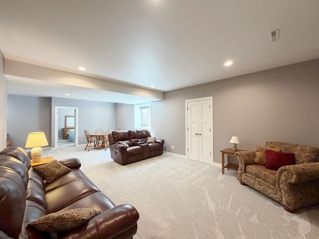 1362 CANDLELIGHT LANE, Fond Du Lac, WI 54935