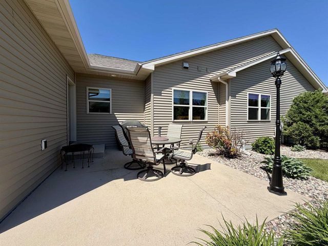 1362 CANDLELIGHT LANE, Fond Du Lac, WI 54935