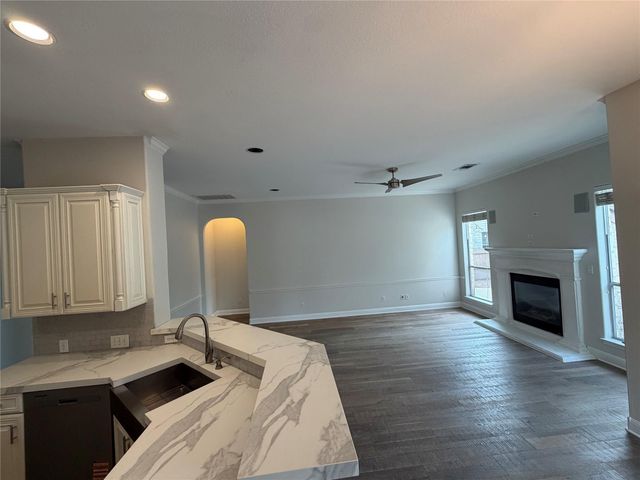 207 Arrowhead TRL, Cedar Park, TX 78613