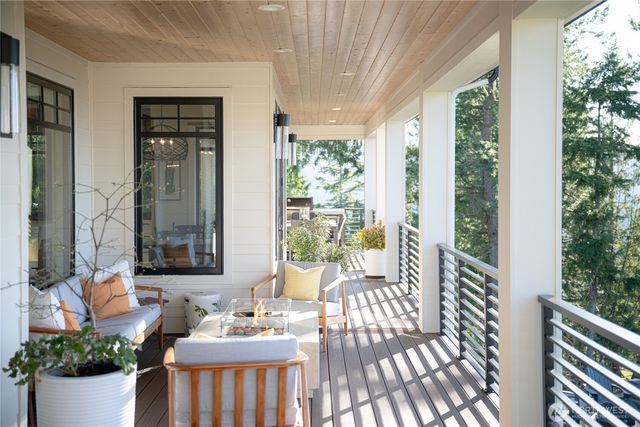 4332 Samish Crest Drive, Bellingham, WA 98229