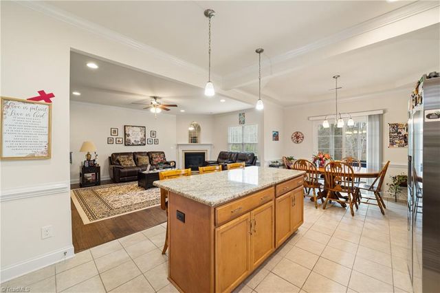 2526 Redwood Hill Court, Kernersville, NC 27284