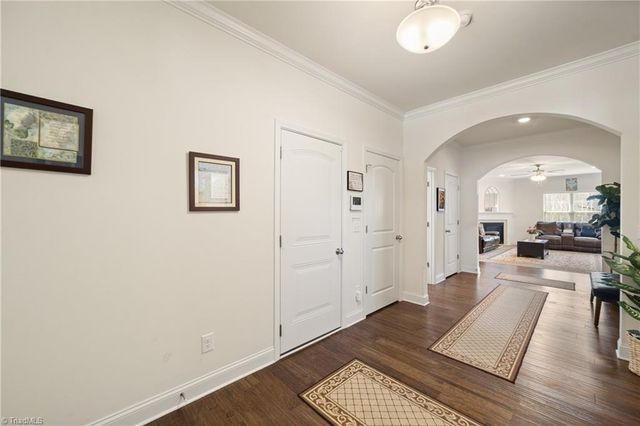 2526 Redwood Hill Court, Kernersville, NC 27284