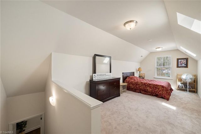 2526 Redwood Hill Court, Kernersville, NC 27284