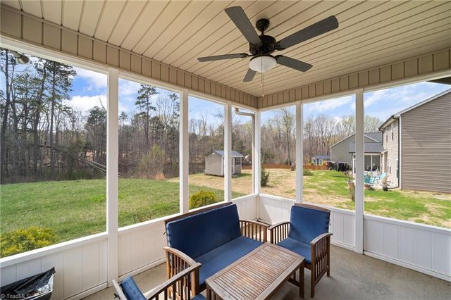 2526 Redwood Hill Court, Kernersville, NC 27284