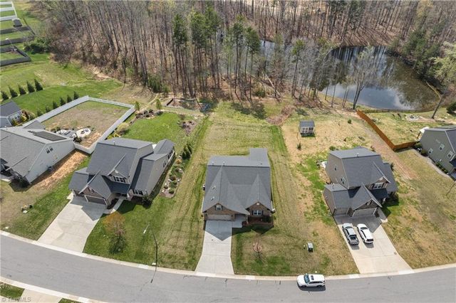 2526 Redwood Hill Court, Kernersville, NC 27284