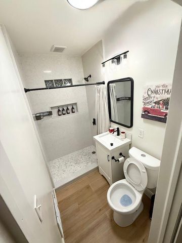 1224 Winnetka Avenue N, Golden Valley, MN 55427