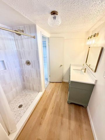 1224 Winnetka Avenue N, Golden Valley, MN 55427