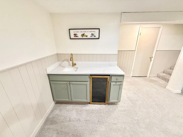 1224 Winnetka Avenue N, Golden Valley, MN 55427