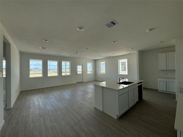5411 Peacock Bass Drive, Baytown, TX 77521