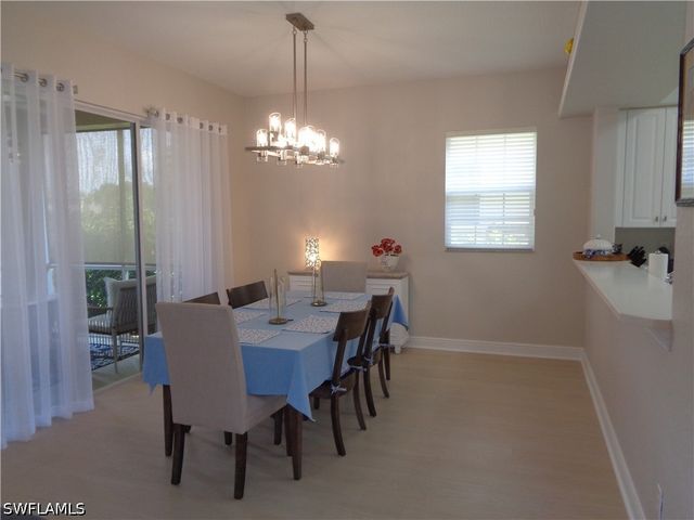 558 Vintage Reserve LN B, Naples, FL 34119