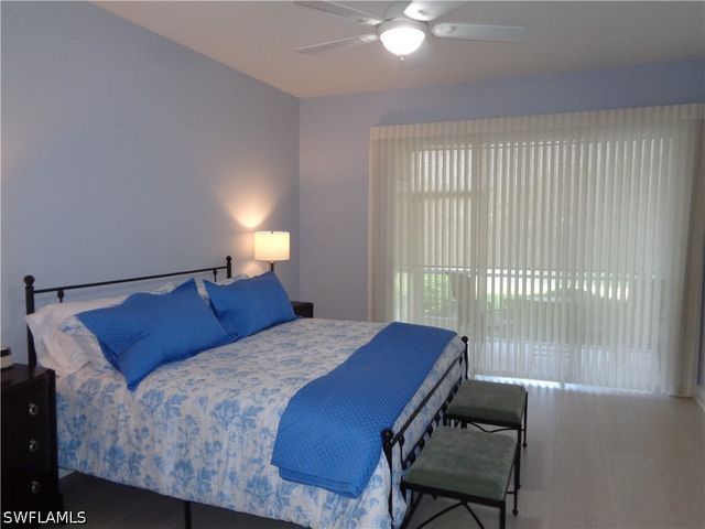 558 Vintage Reserve LN B, Naples, FL 34119