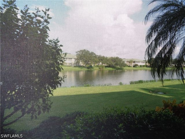 558 Vintage Reserve LN B, Naples, FL 34119